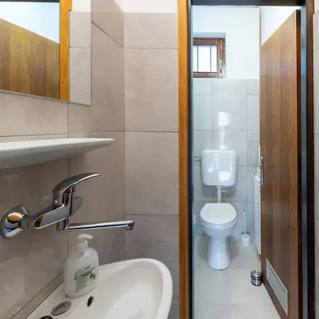 Apartman Jabuka - Free Parking Karlovac Exterior photo